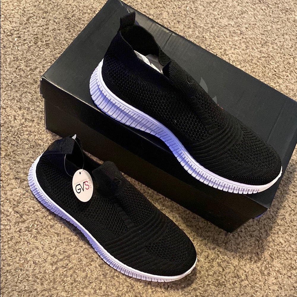 Gloria Vanderbilt Black and White Athletic Slip-On Shoes